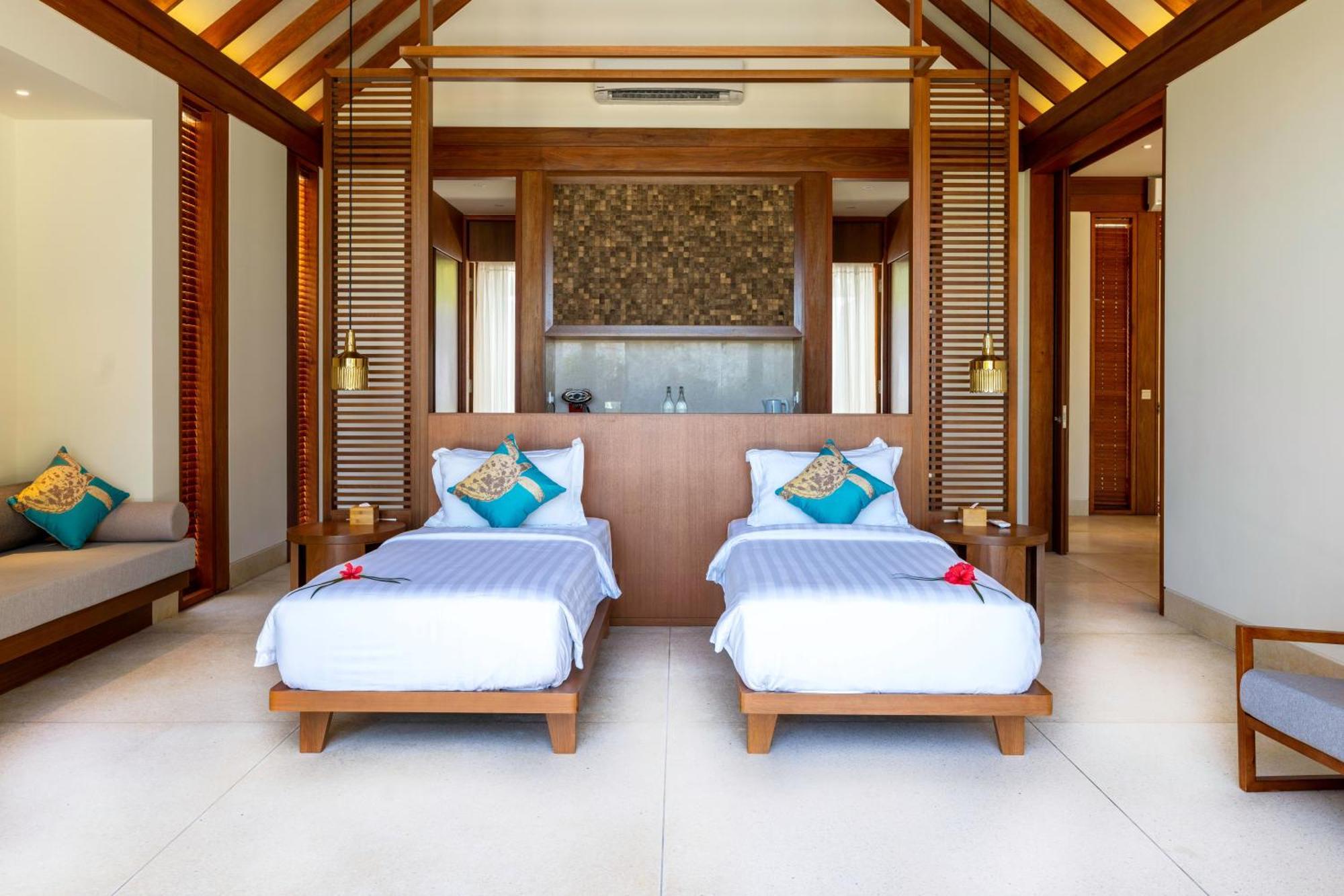 Furaveri Maldives Hotel Meedhoo  Room photo