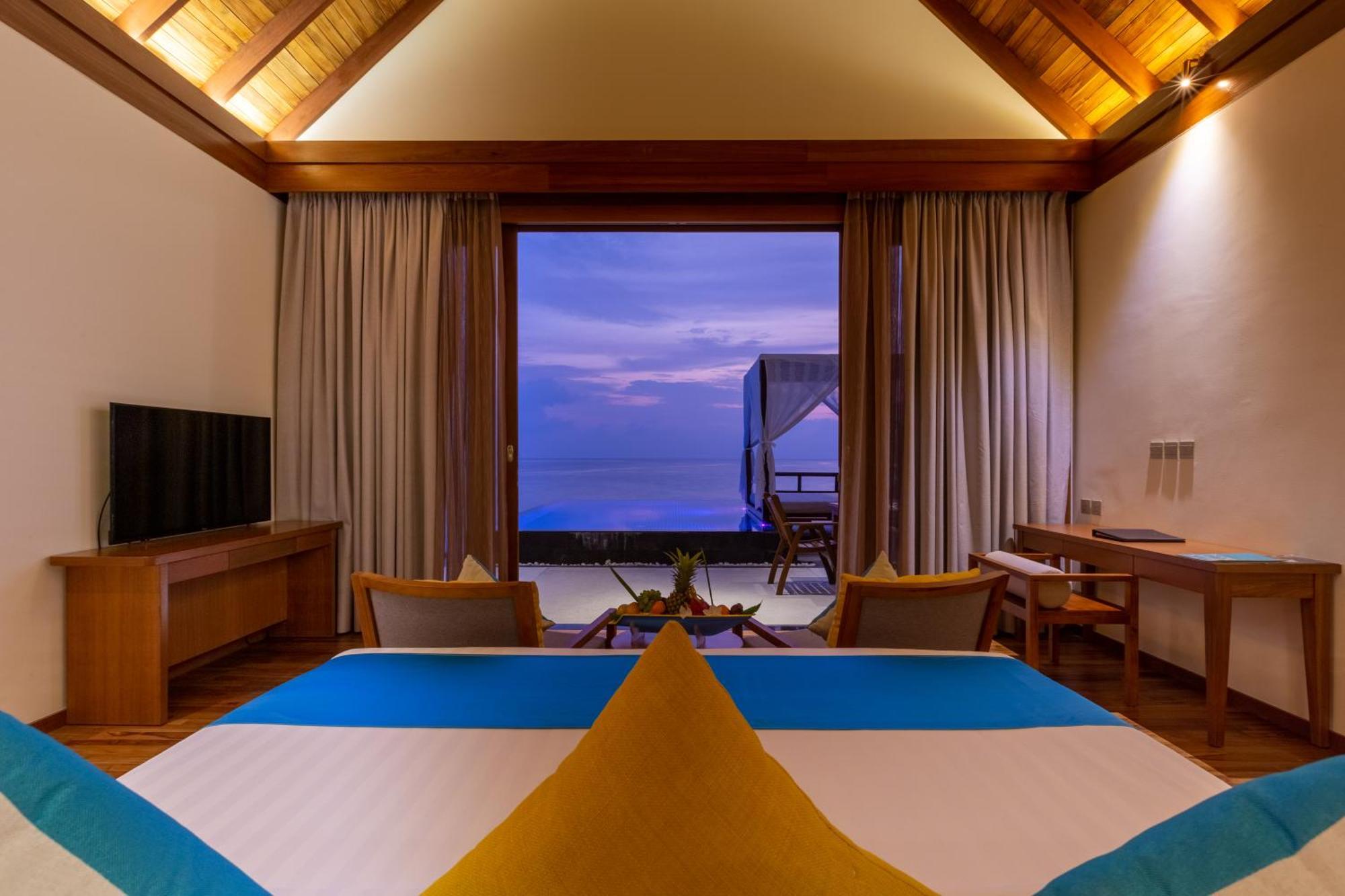 Furaveri Maldives Hotel Meedhoo  Room photo