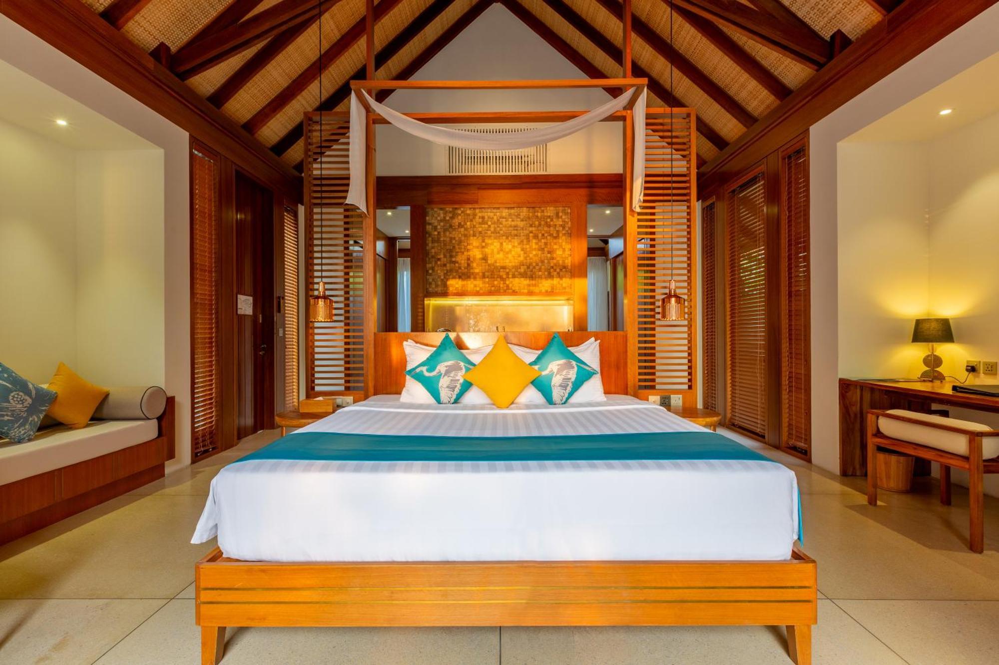 Furaveri Maldives Hotel Meedhoo  Room photo