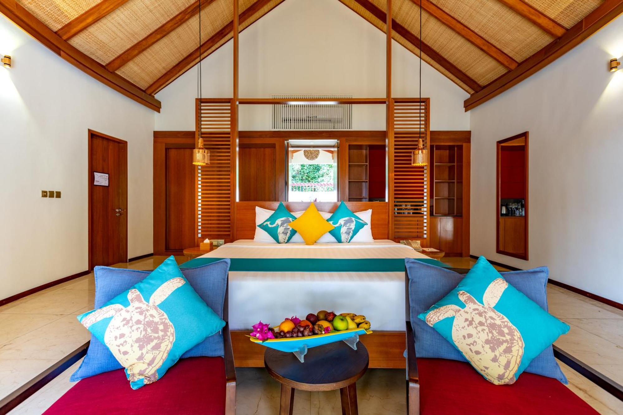 Furaveri Maldives Hotel Meedhoo  Room photo