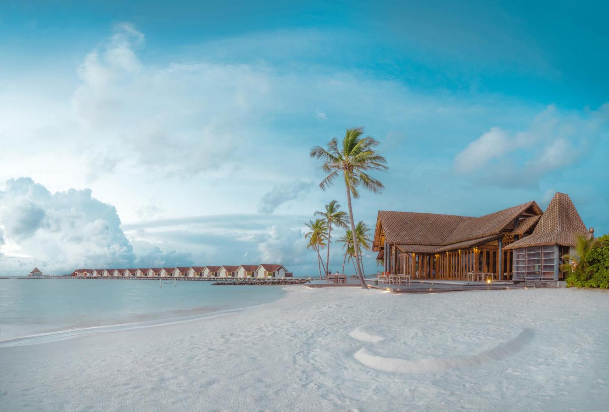 Furaveri Maldives Hotel Meedhoo  Exterior photo